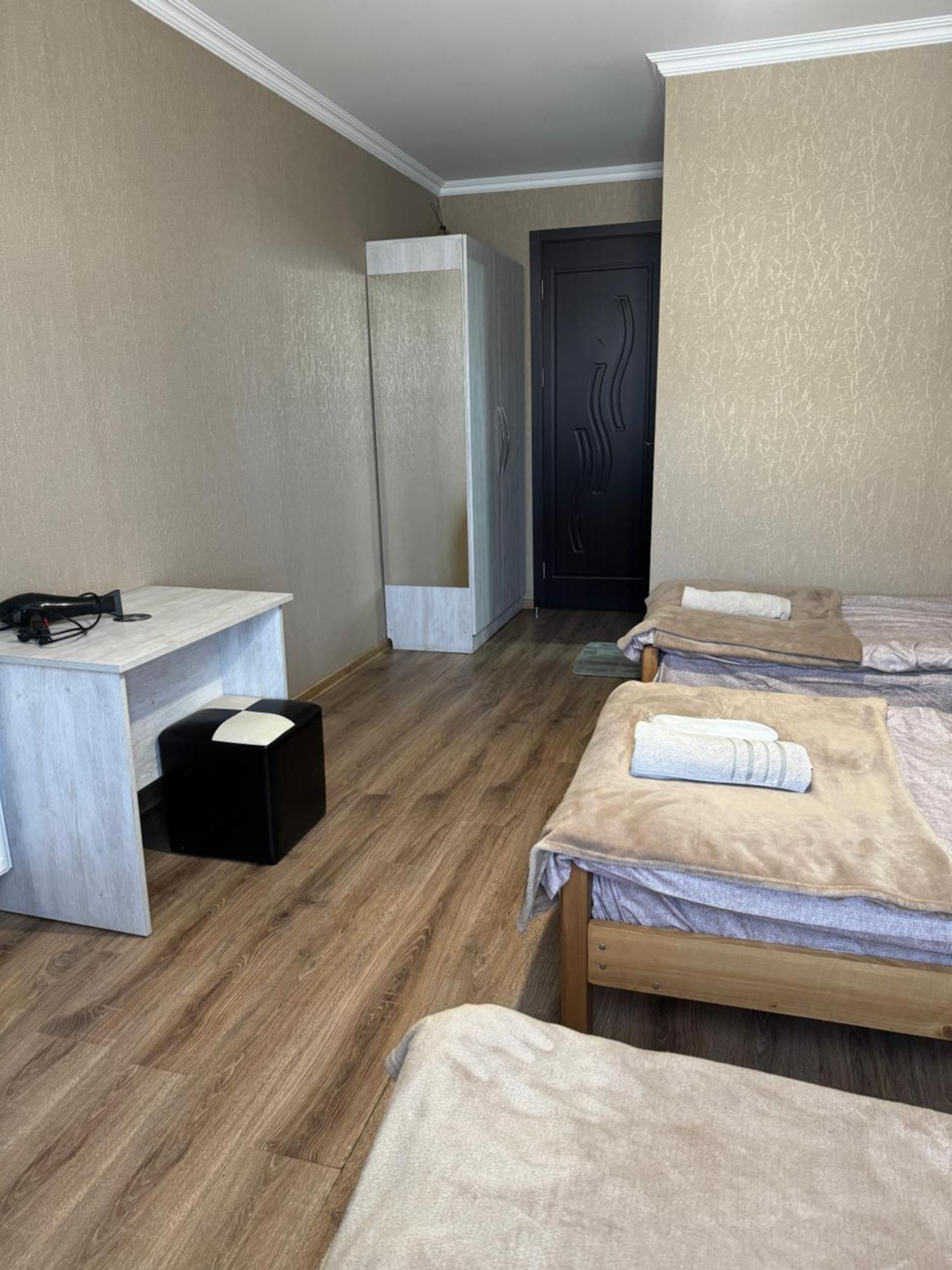 Hotel Elia Kazbegi Екстериор снимка