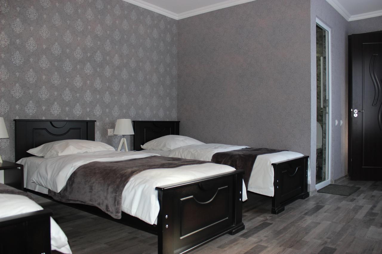 Hotel Elia Kazbegi Екстериор снимка