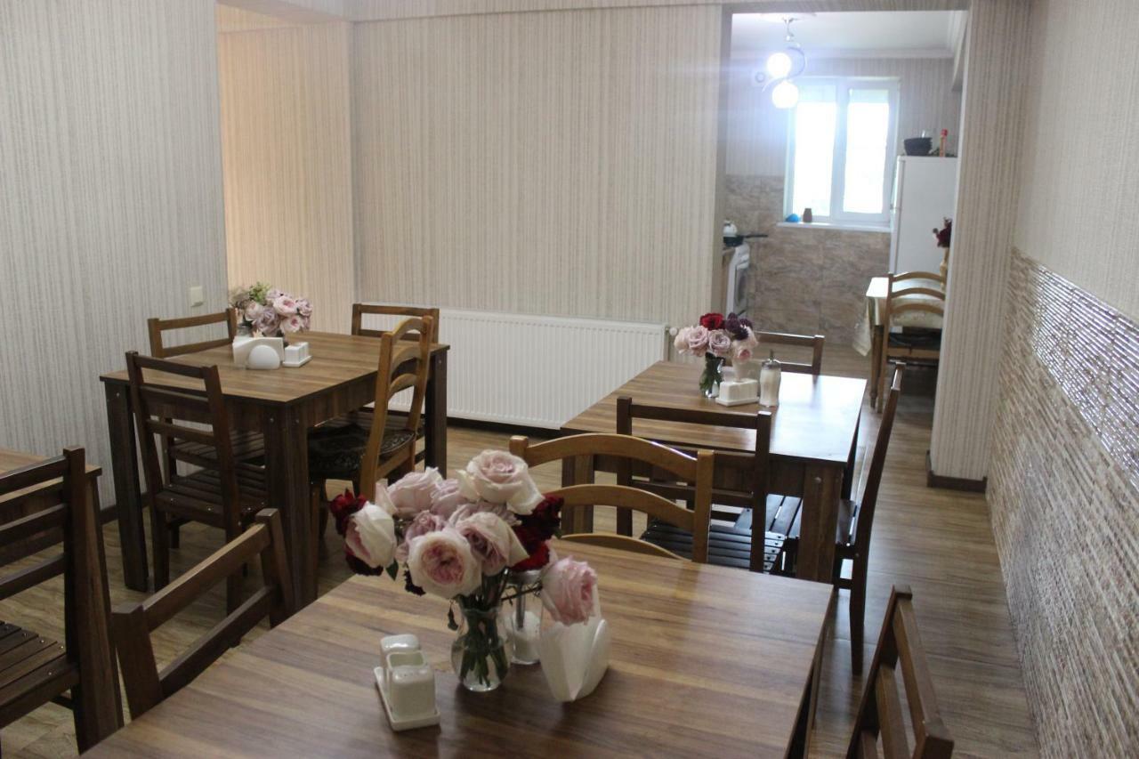 Hotel Elia Kazbegi Екстериор снимка