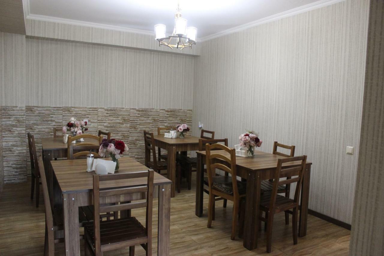 Hotel Elia Kazbegi Екстериор снимка