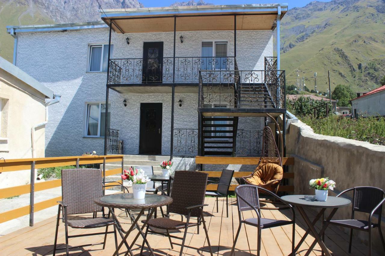 Hotel Elia Kazbegi Екстериор снимка